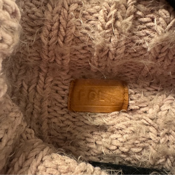 POL chunky cable-knit chenille turtleneck sweater in a dusty pink - Picture 2 of 6